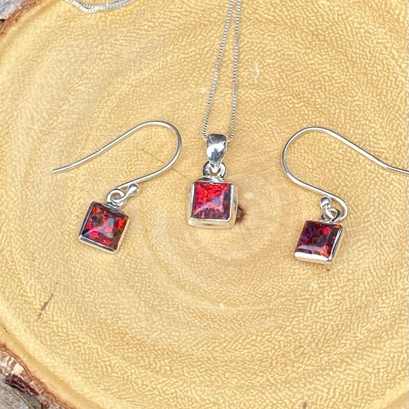 💥SET💥Red Fire Opal Necklace & Earrings - Picture 4 of 14